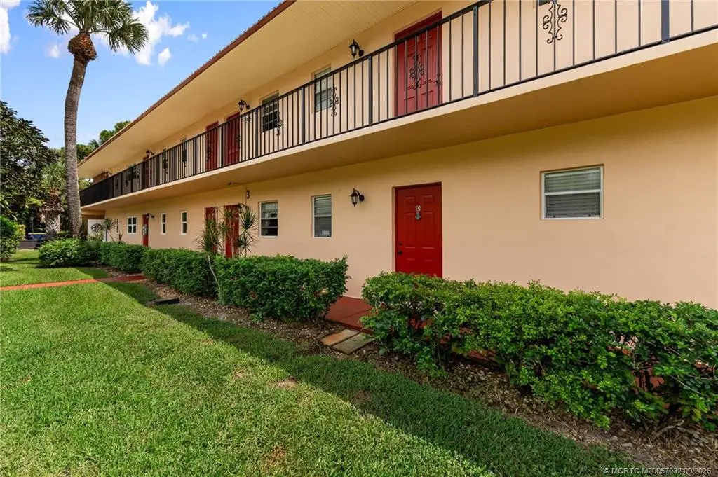 Photo 2 at 1905 SW Palm City Road 3D, Stuart