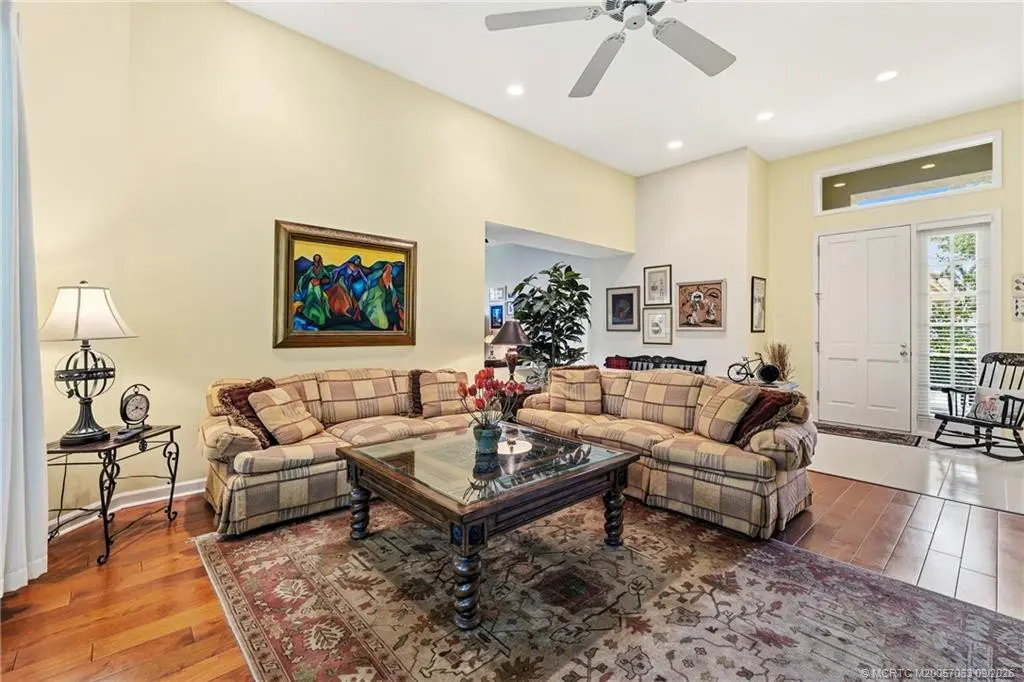 Photo 5 at 3663 SE Cambridge Drive, Stuart