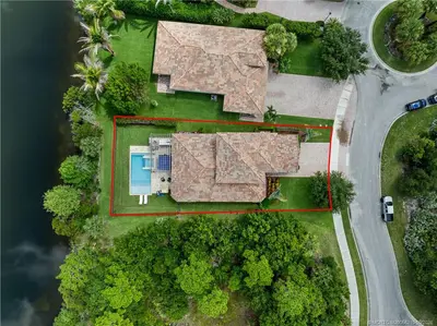 1063 SW Triste Way, Stuart – Single Family Residence for sale