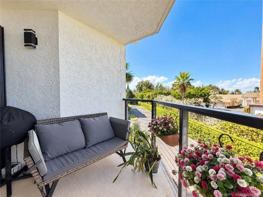 Photo 8 at 4100 N Highway A1A 423, Fort Pierce