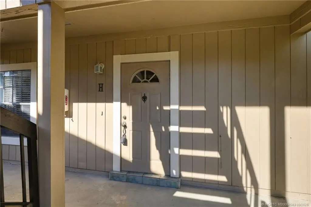 Photo 4 at 18520 SE Wood Haven Lane H, Jupiter