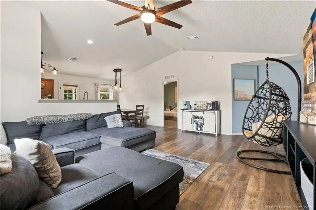 Photo 5 at 2134 SE Gaslight Street, Port St. Lucie