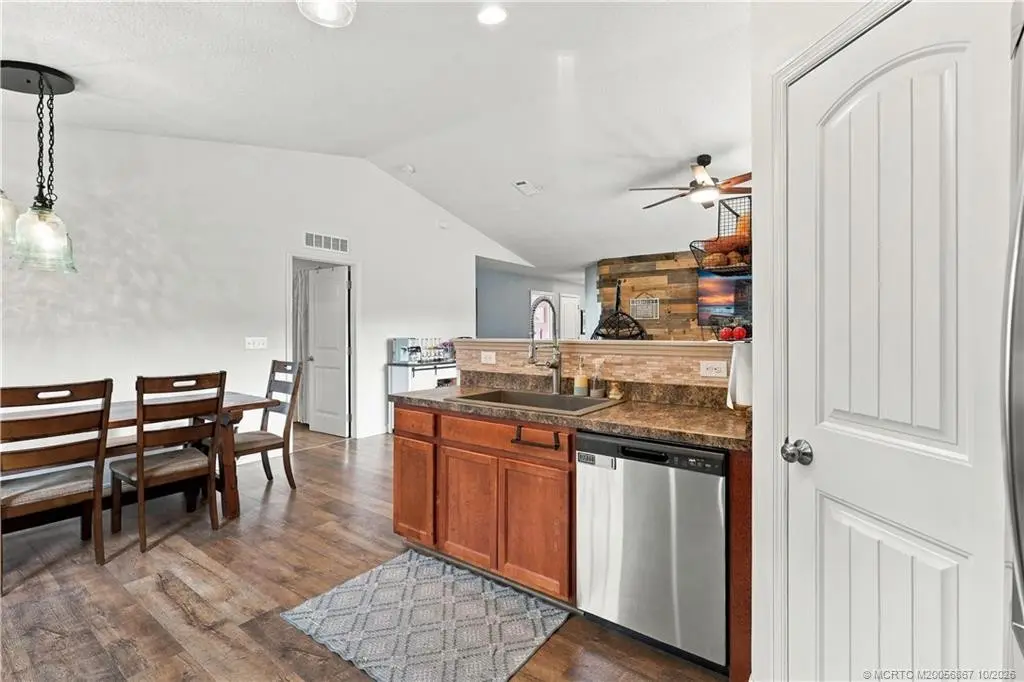 Photo 8 at 2134 SE Gaslight Street, Port St. Lucie