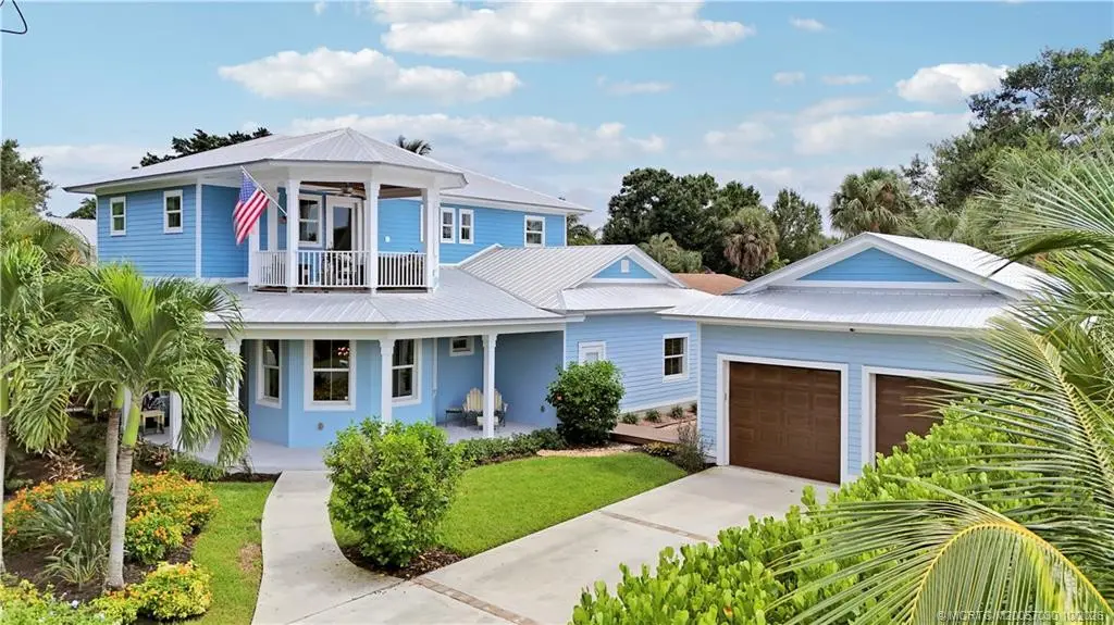 Photo 1 at 1002 SE Riverside Drive, Stuart