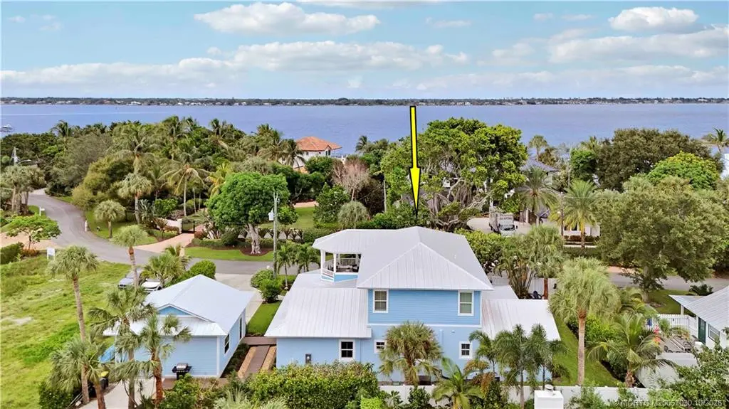 Photo 4 at 1002 SE Riverside Drive, Stuart