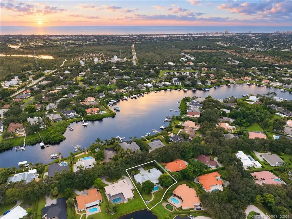 Photo 5 at 18397 SE Heritage Drive, Jupiter