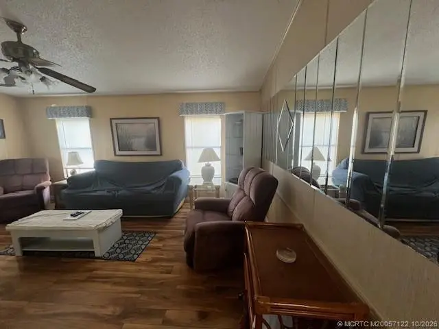 Photo 5 at 3304 Lake Overlook Place, Lantana