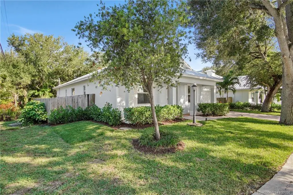 Photo 3 at 965 SW Flora Belle Lane, Stuart