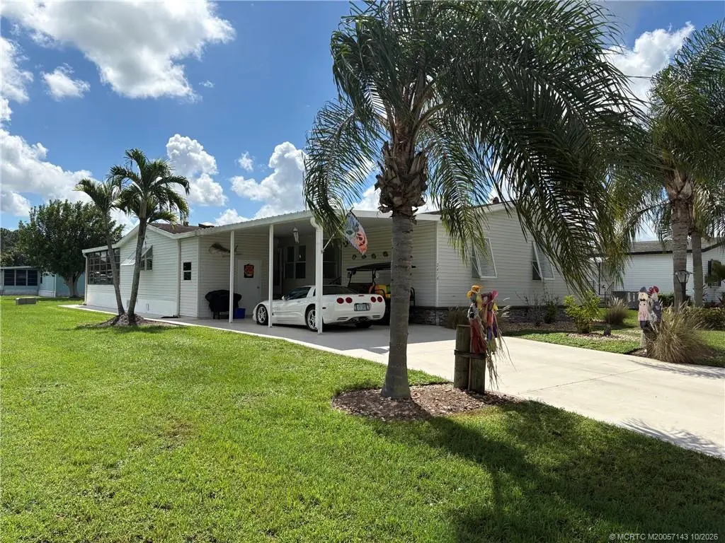 Photo 2 at 2474 SW Versailles Terrace, Stuart