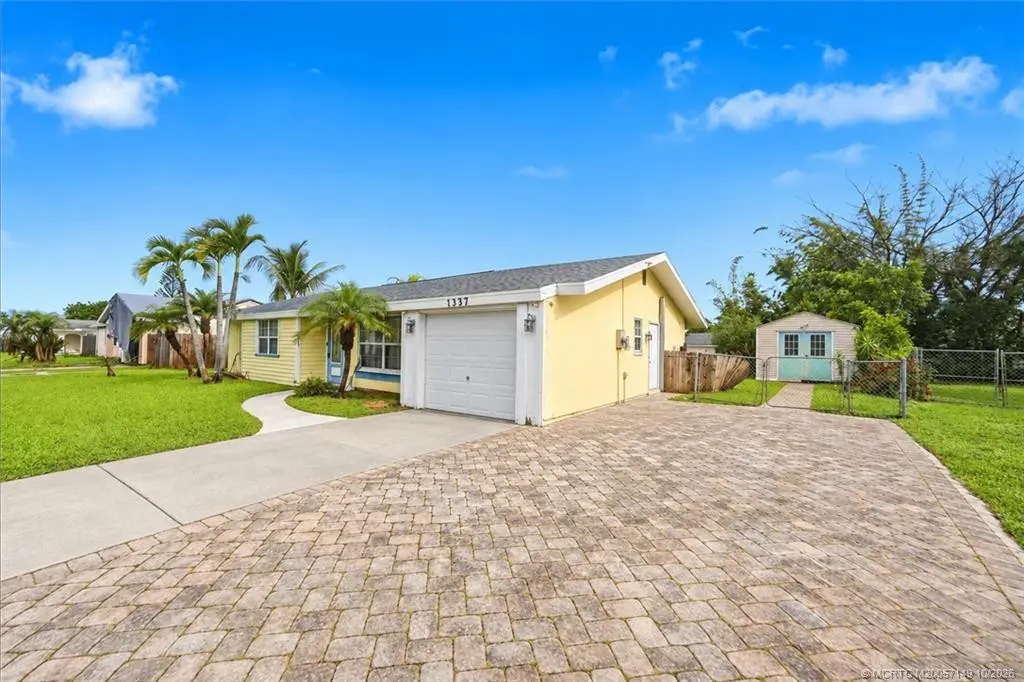 Photo 2 at 1357 SE Oakmont Lane, Port St. Lucie