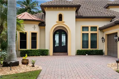 1395 SE Saint Lucie Boulevard, Stuart – Single Family Residence for sale