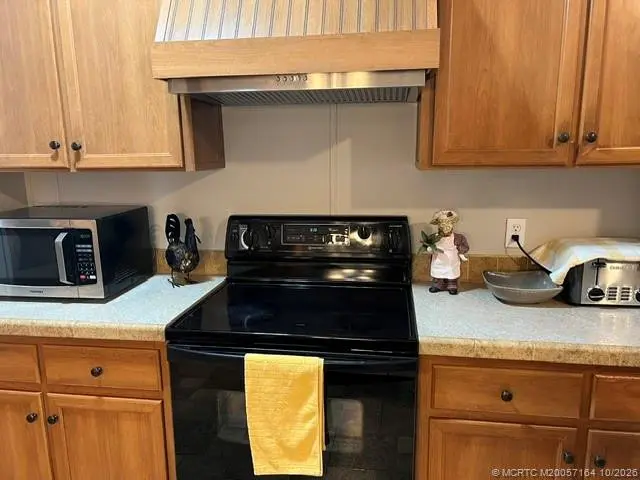Photo 8 at 2555 Pga Boulevard 319, Palm Beach Gardens