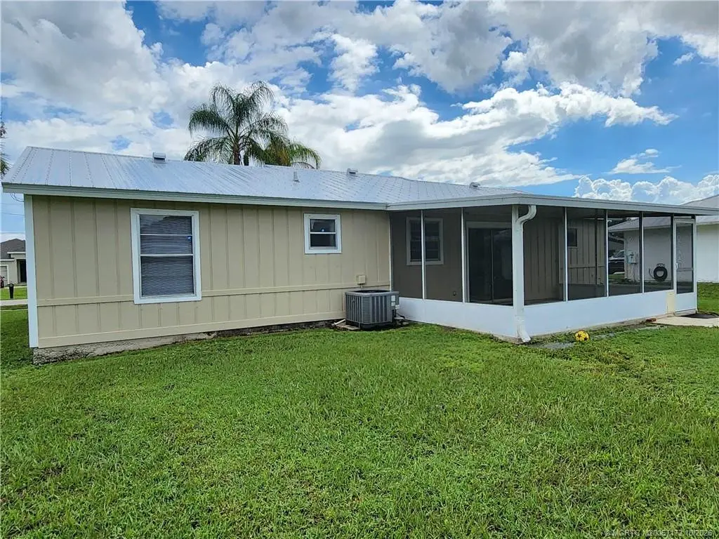 Photo 3 at 1013 SW California Boulevard, Port St. Lucie
