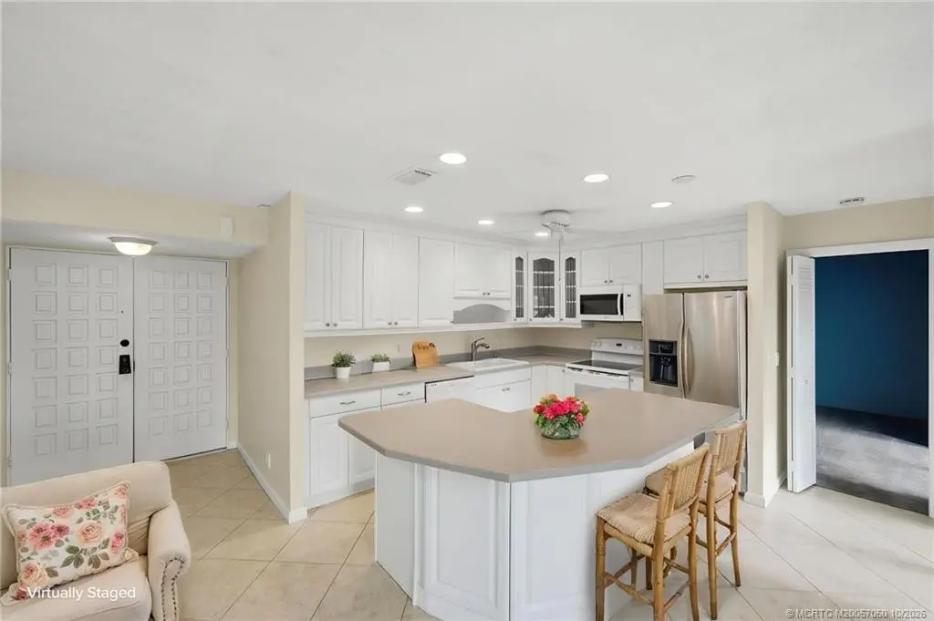 Photo 4 at 1800 SE Saint Lucie Boulevard 3-101, Stuart