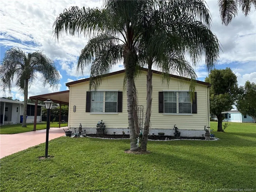 Photo 2 at 2460 SW Versailles Terrace, Stuart