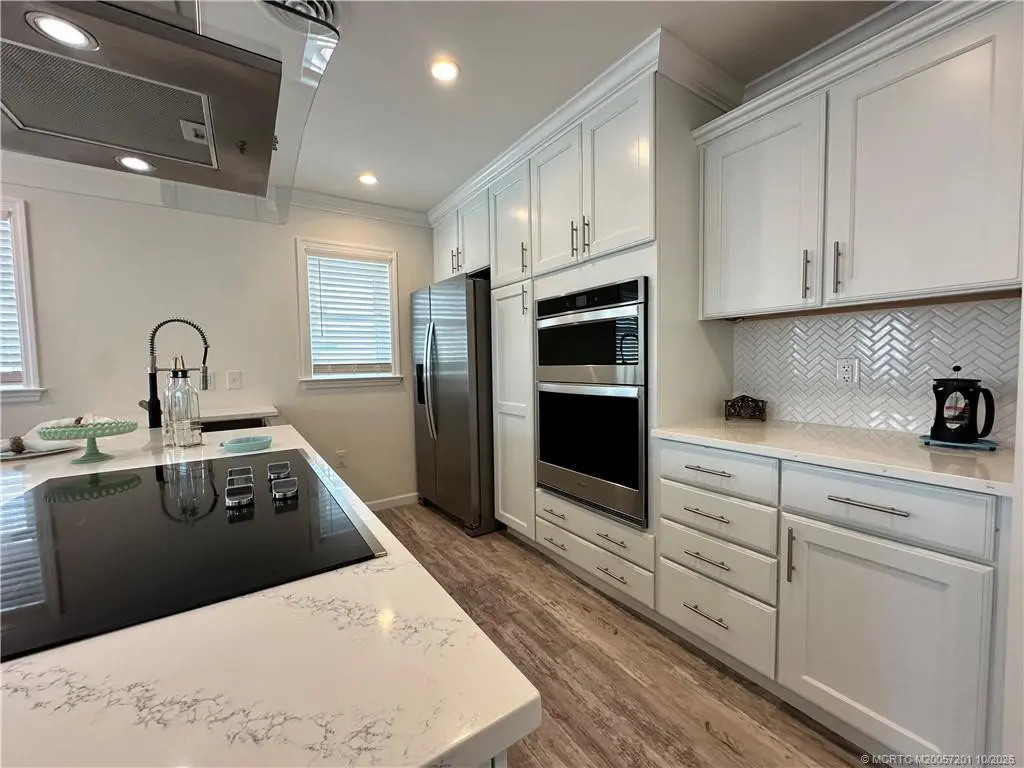 Photo 4 at 2625 NE Great Egret Way, Jensen Beach