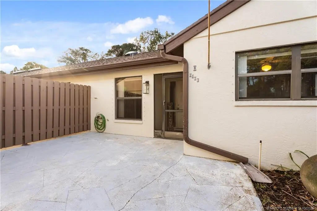 Photo 4 at 2054 SW Silver Pine Way 123H, Palm City