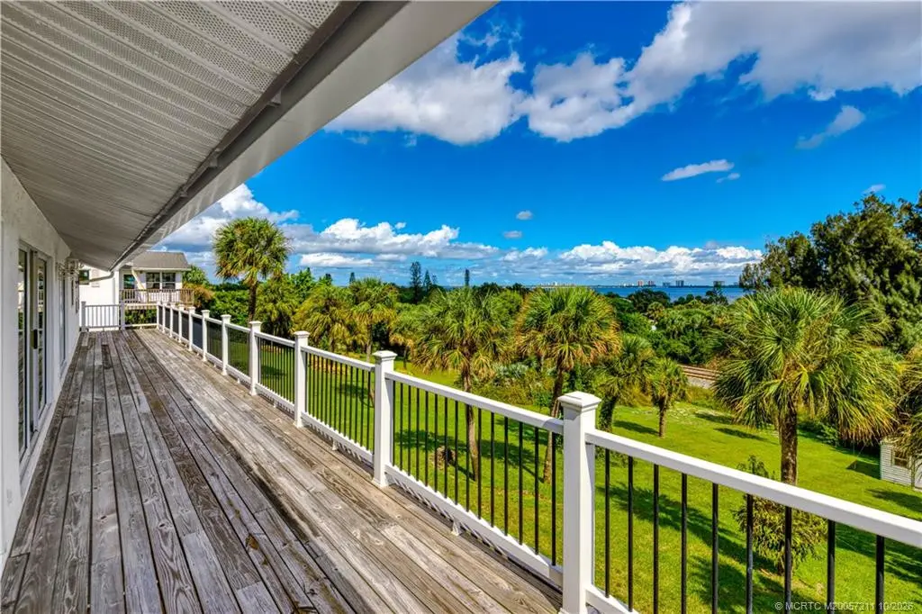 RV or Boat Parking at 4203 NE Skyline Drive, Jensen Beach