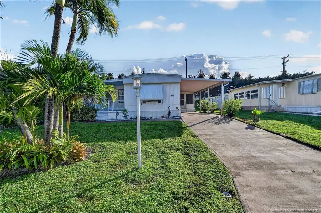 Photo 3 at 8051 SE Homestead Avenue, Hobe Sound