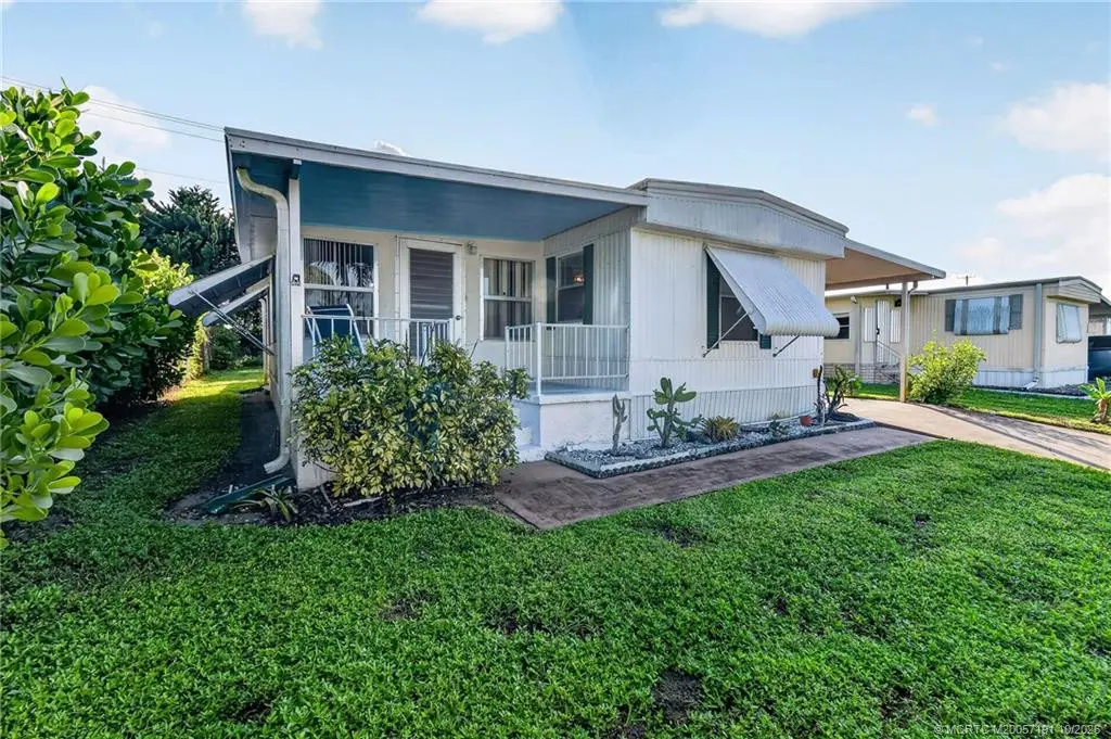 Photo 6 at 8051 SE Homestead Avenue, Hobe Sound