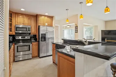 1800 SE Saint Lucie Boulevard 9-105, Stuart – Condominium for sale