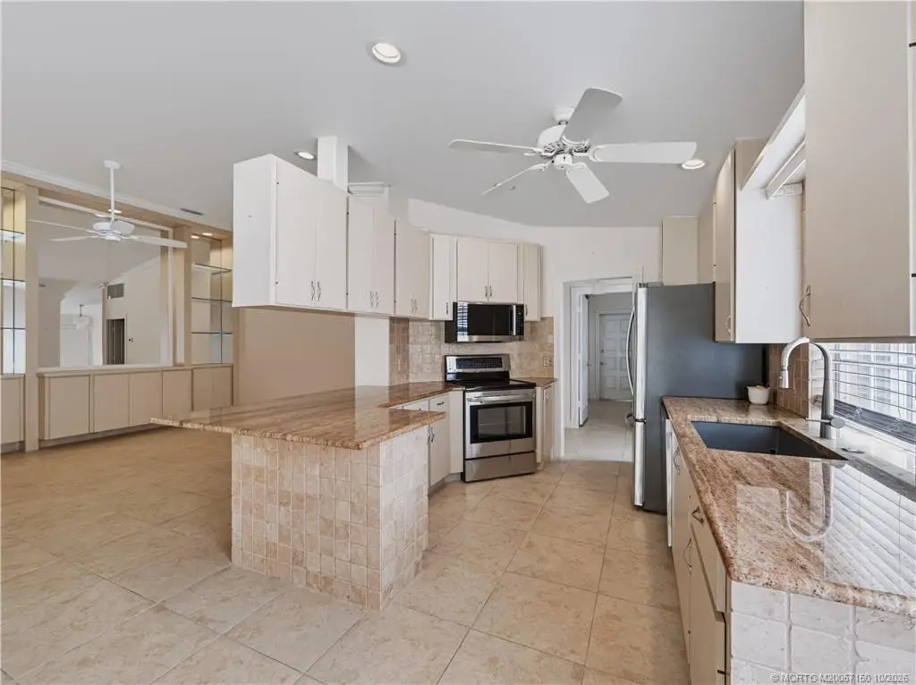 Photo 6 at 8284 SE Double Tree Drive, Hobe Sound