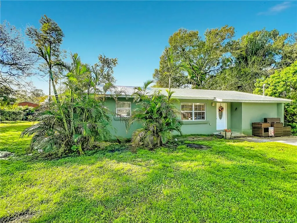 Photo 5 at 4855 Sears Street, Fort Pierce