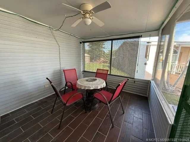 Photo 2 at 4029 3rd Court, Lantana
