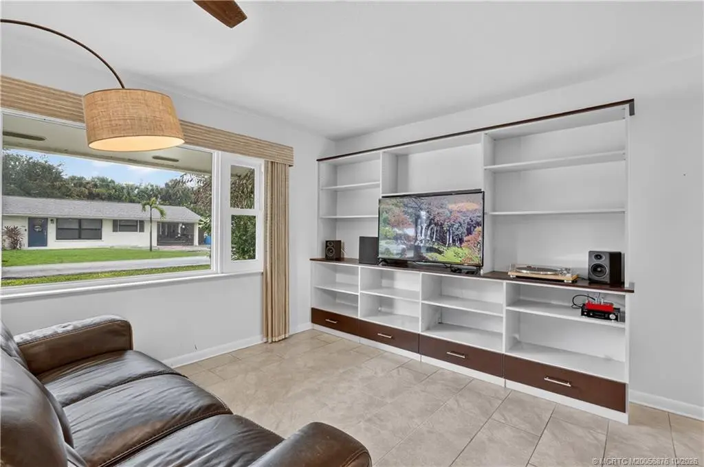 Built-ins, big picture window at 908 SW 36th Terrace, Palm City