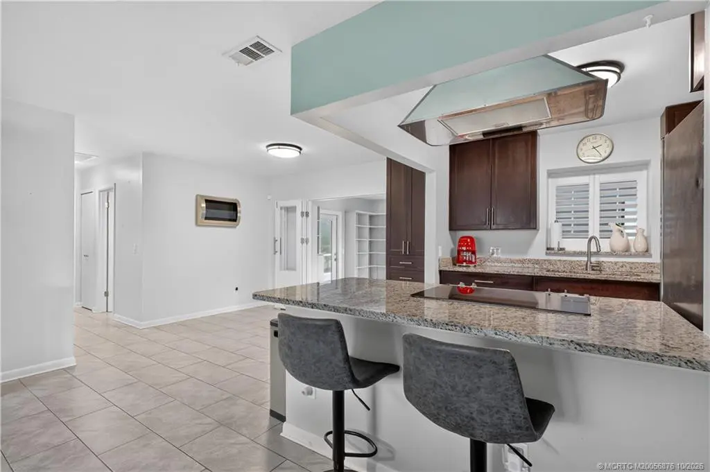 Photo 6 at 908 SW 36th Terrace, Palm City