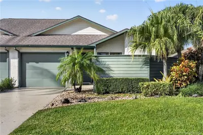 6865 SE Bunker Hill Drive, Hobe Sound – Villa for sale