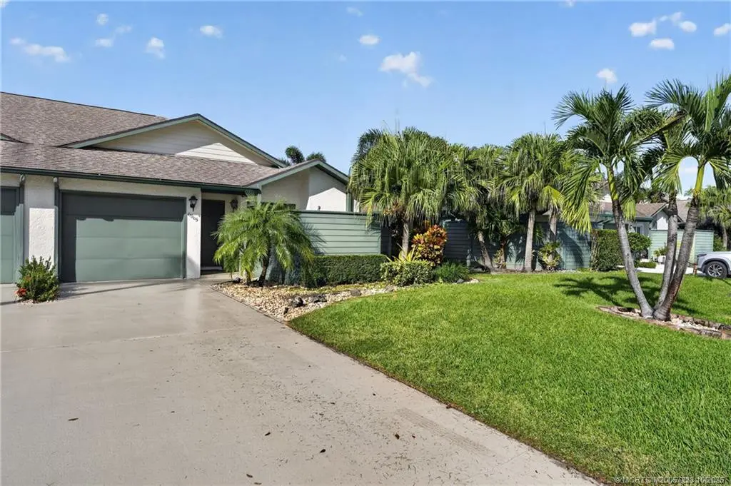 Photo 2 at 6865 SE Bunker Hill Drive, Hobe Sound