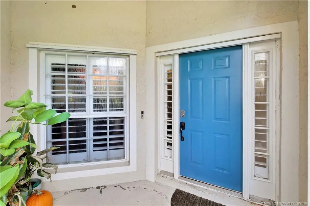 Photo 3 at 3371 SW Islesworth Circle, Palm City