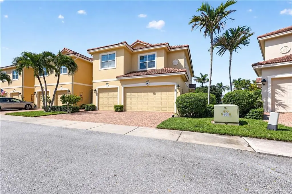 Photo 2 at 615 SW Glen Crest Way, Stuart