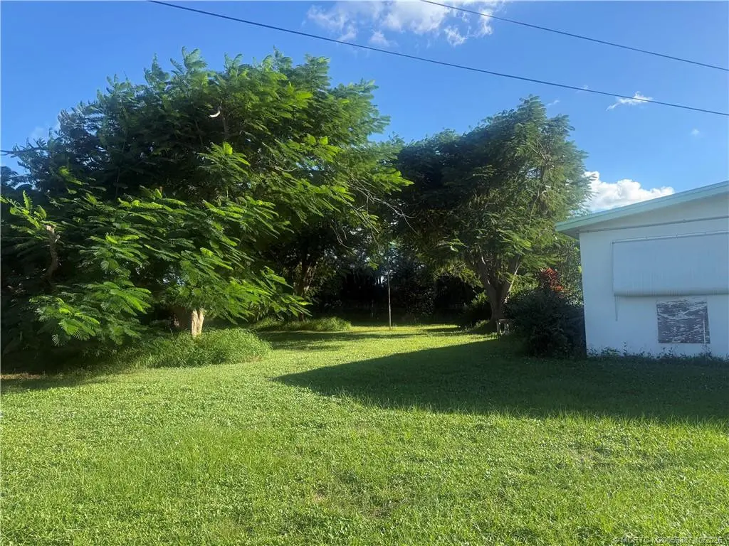 THE LOT GOES ON AND ON at 439 Sandia Avenue, Port St. Lucie