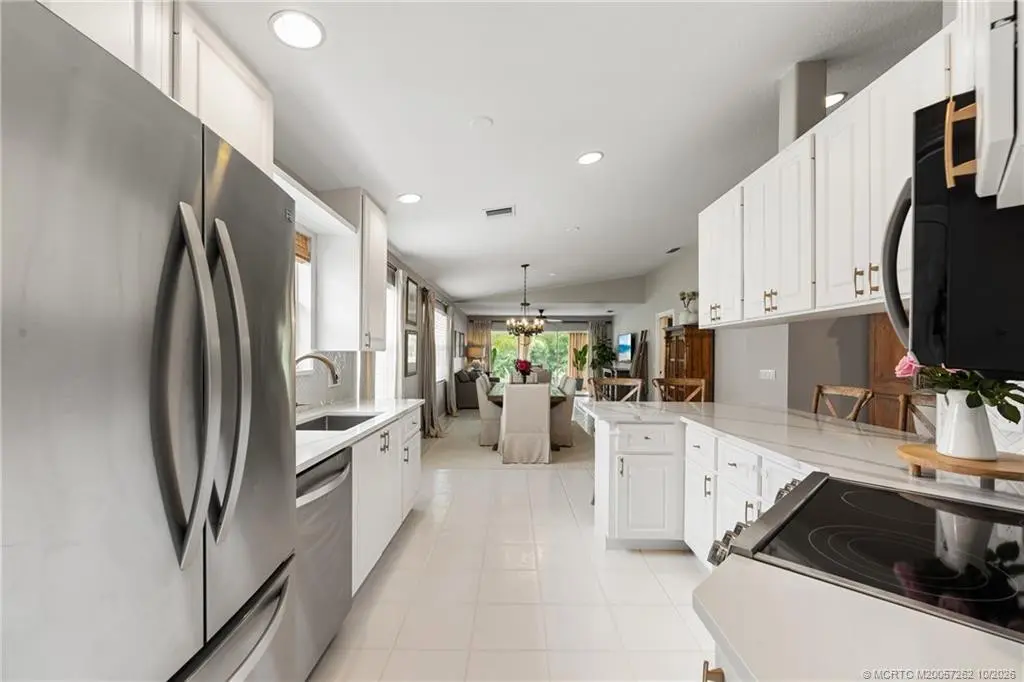 Stainless steel appliances at 1602 SW Pineland Way, Palm City
