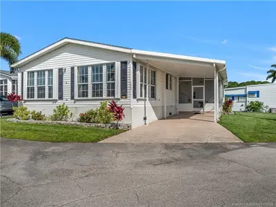3500 S Kanner Highway 137, Stuart – Manufactured Home for sale