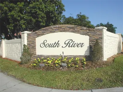 31 SW South River Drive 104, Stuart – Condominium for sale