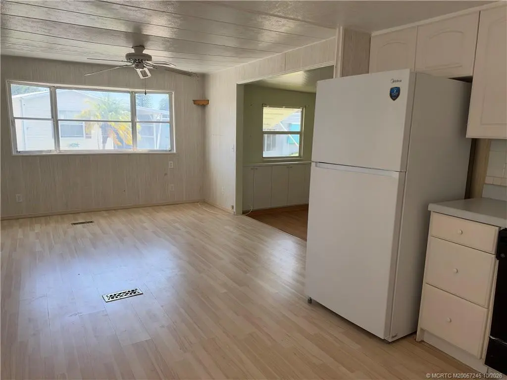 Photo 4 at 603 Tahiti Way, Jensen Beach