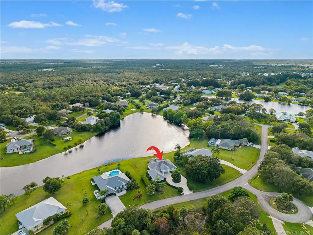Photo 7 at 800 SE Waterside Way, Stuart