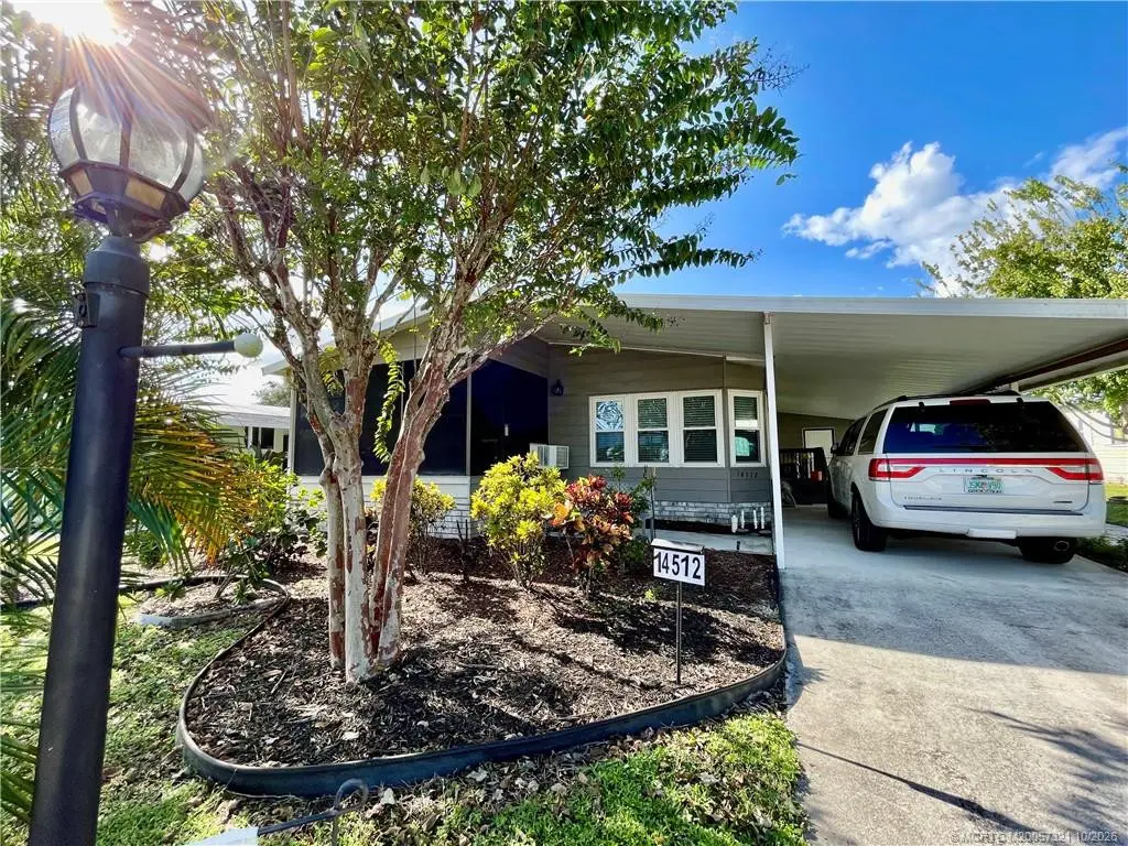 Photo 2 at 14512 SW Divot Drive, Indiantown