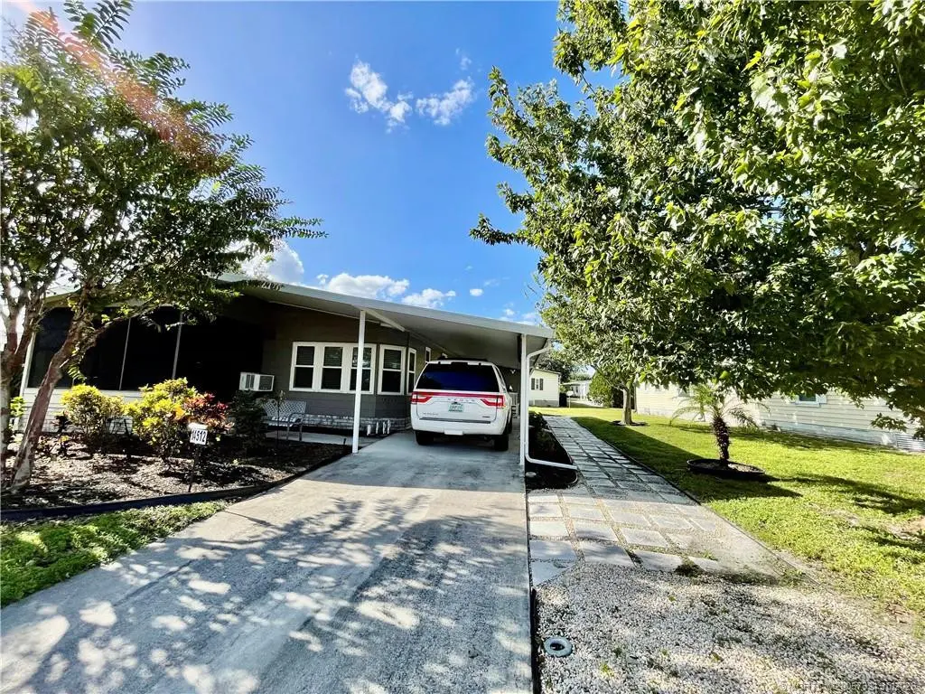 Photo 3 at 14512 SW Divot Drive, Indiantown
