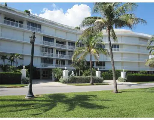 Primary Photo at 100 Royal Palm F1, Palm Beach
