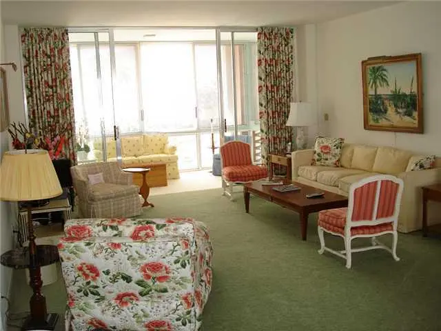 Additional Photo at 315 S Lake Drive 4A, Palm Beach