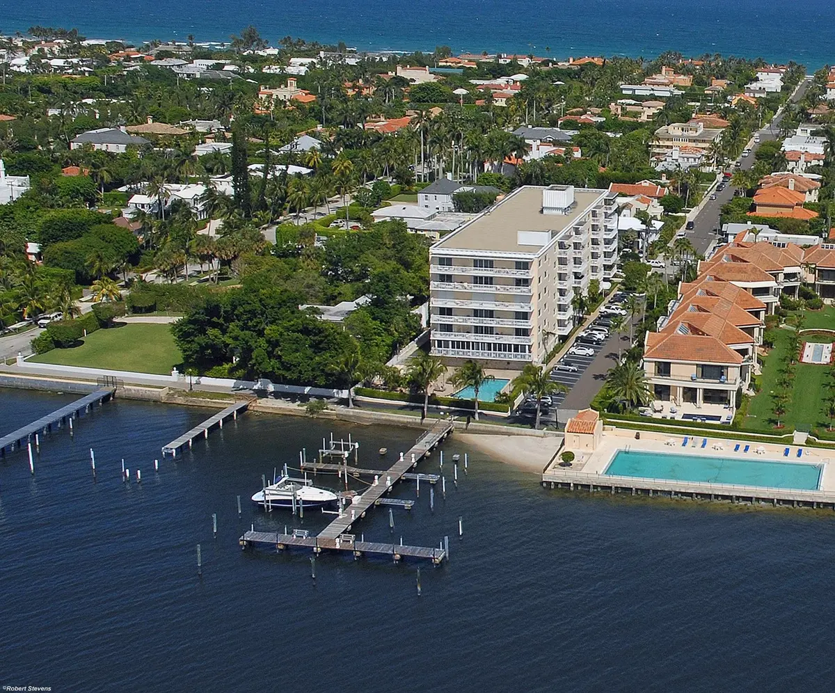 Aerial at 250 Bradley Place 202, Palm Beach