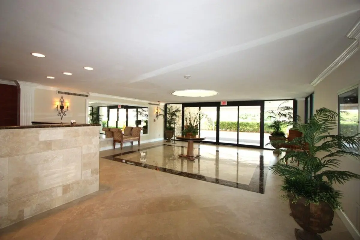 Lobby at 250 Bradley Place 202, Palm Beach
