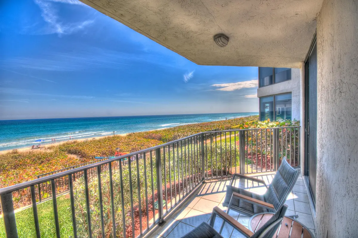 Direct ocean access from property at 2565 S Ocean Boulevard 109n, Highland Beach