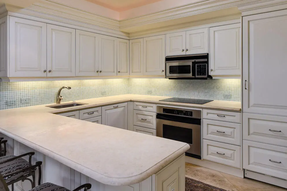 Kitchen MLS at 250 Bradley Place 708, Palm Beach