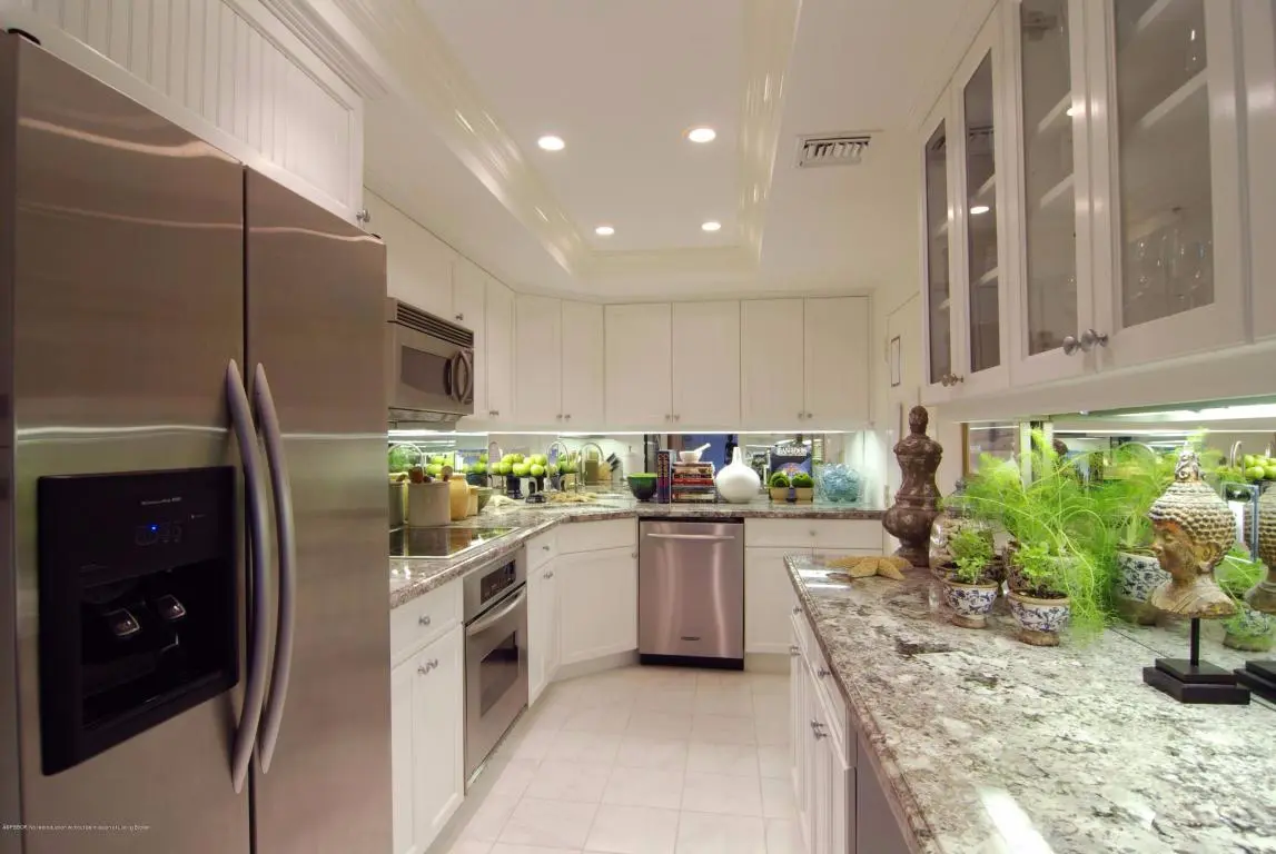 250 Bradley Place 407, Palm Beach, FL – photo 5