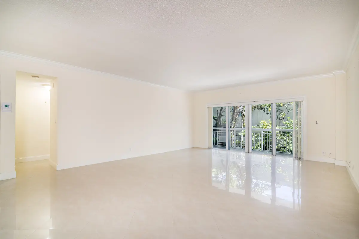 Living Area at 250 Bradley Place 207, Palm Beach